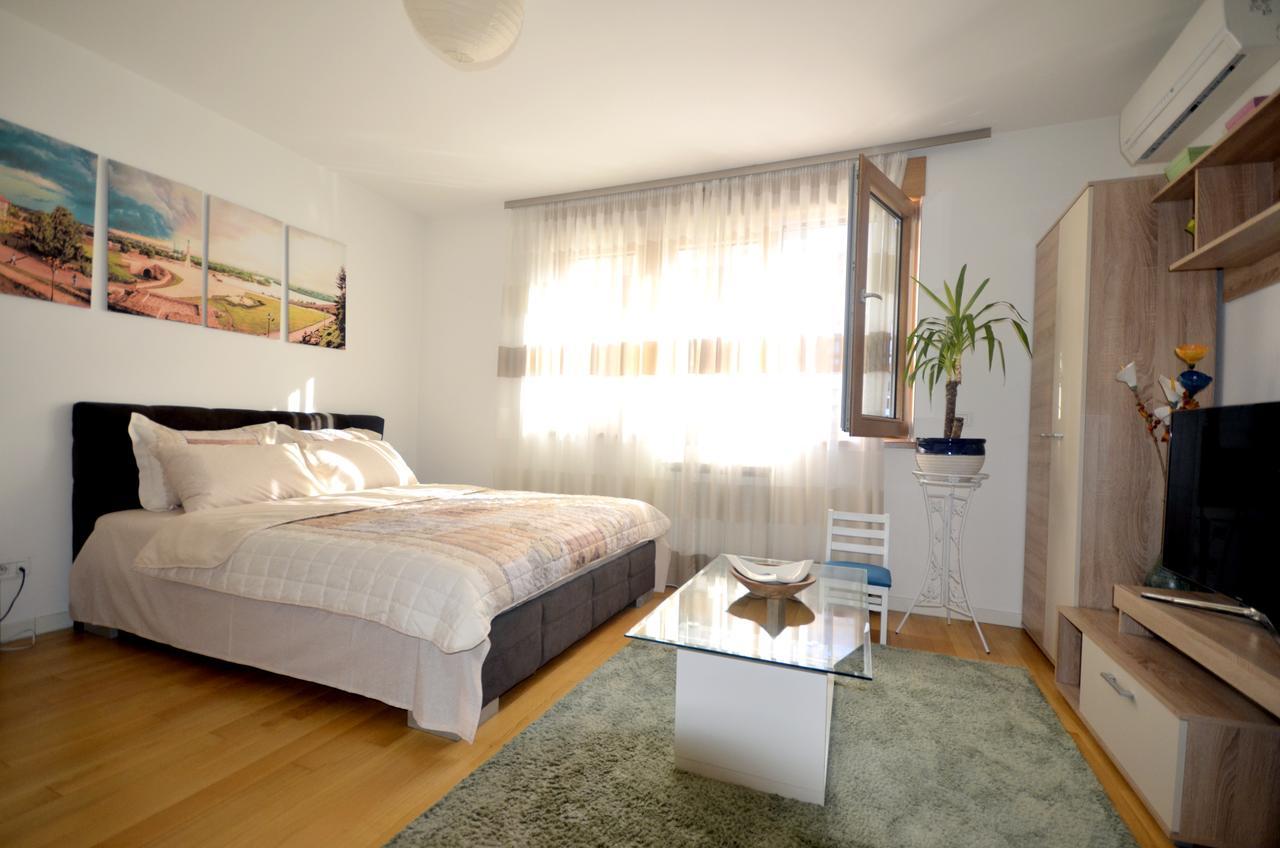 Clean&Cozy Apartments Novi Beograd Pokoj fotografie